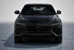 Lamborghini Urus Color Nero Helene